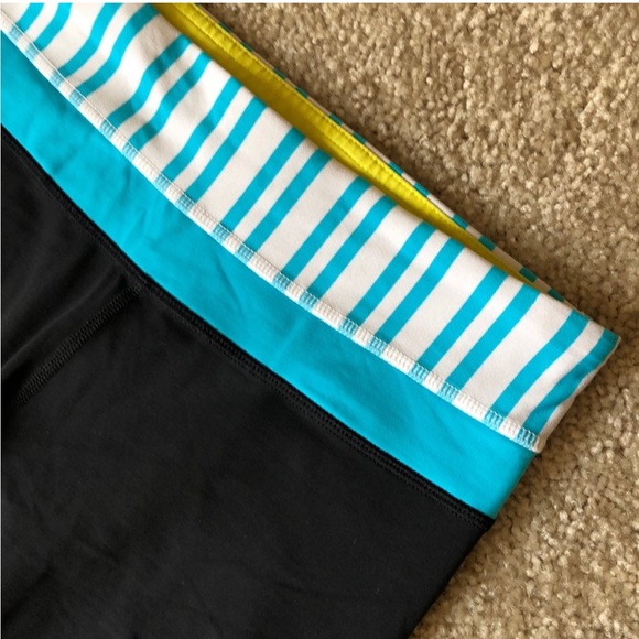 Lululemon Crop Leggings Bundle of Two - Picture 6 of 7